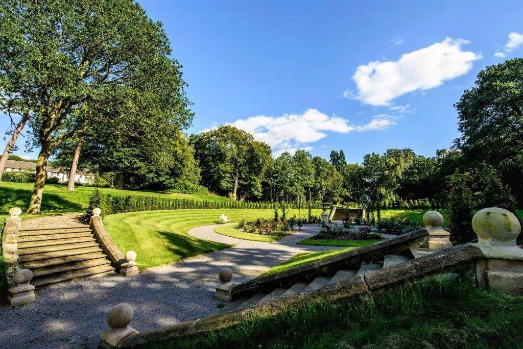 Rossington Hall Grounds